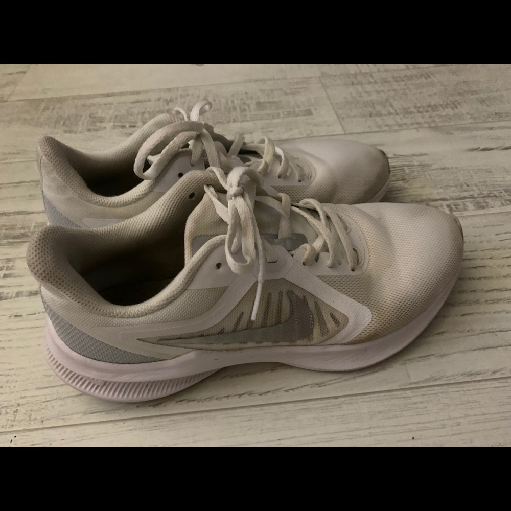 Nike Shoes Women size 9